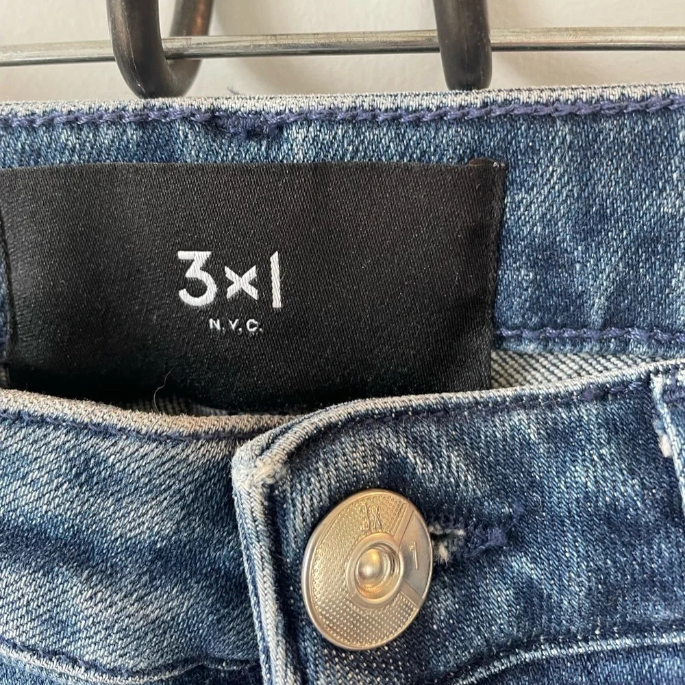 3x1 NYC, waist 26, medium wash, flare or bootcut, women’s denim jeans - Picture 3 of 4